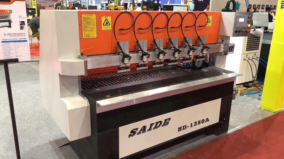 Polvillador acrílico de alimentación por servomotor con velocidad de rotación de la rueda de tela 6000-12000 rpm