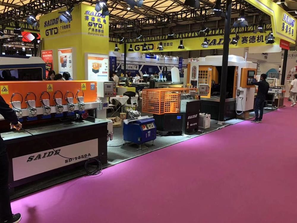Máquina pulidora de bordes acrílicos de tamaño pequeño 1000 mm Mampara acrílica Escritorio Partición Sadie Diamond Polish Machine Para Plexiglás