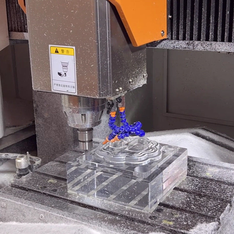 Velocidad del eje de 24000rpm SD650 3000kg Peso Máquina CNC acrílica con 400kg de carga máxima de trabajo Máquina de pulido de metal