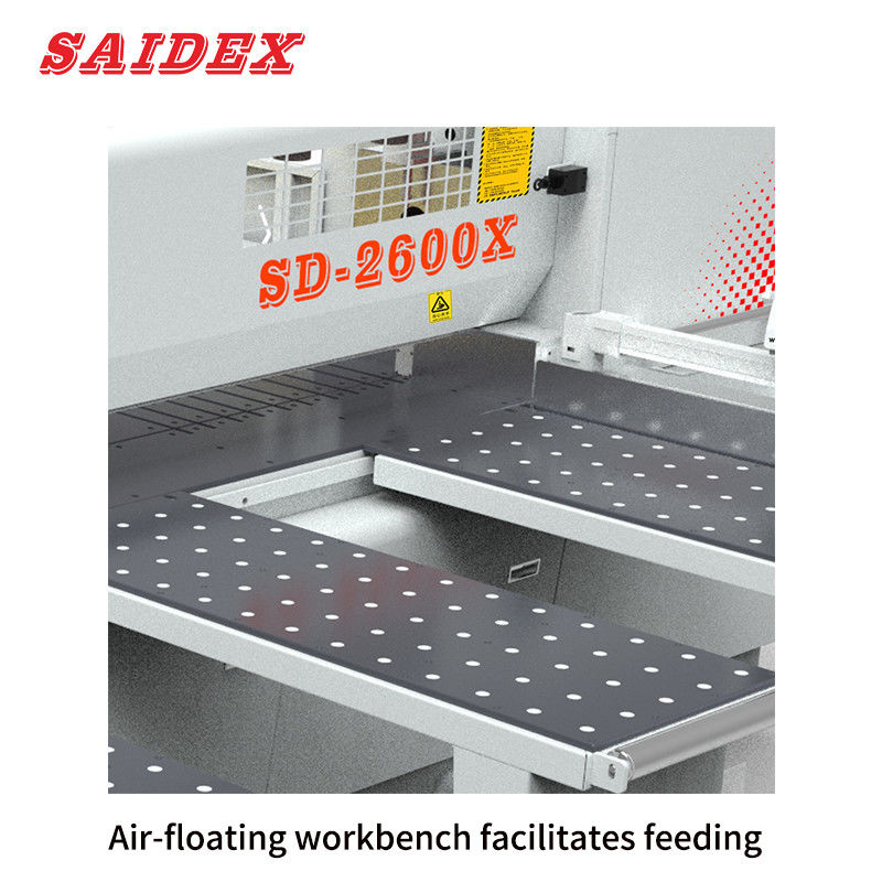 Serratura automática de panel de alta precisión de 0,01 mm con longitud de corte de 2600 mm y alimentación automática para acrílico y madera