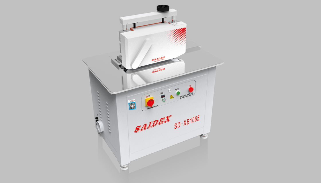 Polvillador de bordes acrílicos Máquina de recorte acrílico Acrílico Modo de procesamiento automático de alimentación Voltado 220v