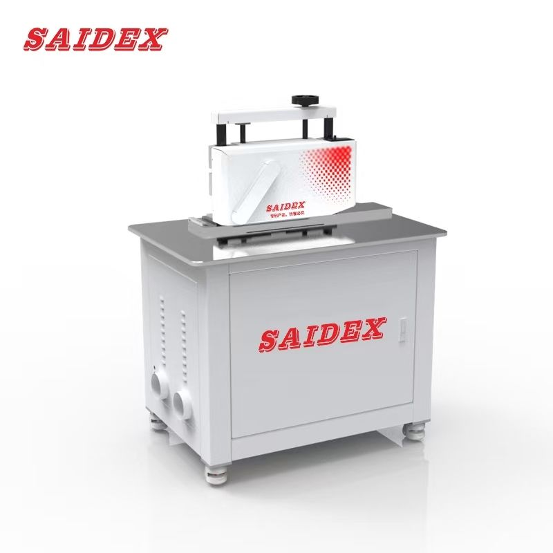Pulidora de bordes de acrílico de 3,5 kW 380v de dos ranuras para PMMA / PE / PC / PS, 45 grados, para clips de tarjetas de presentación