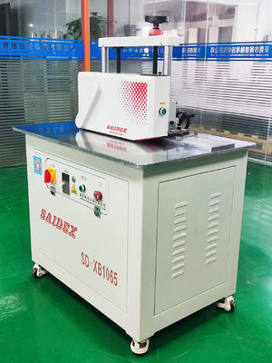 Φ100 mm Máquina de chanfaría acrílica de entrada de succión con 1000 mm L * 650 mm W * 1260 mm H Tamaño de la máquina y voltaje nominal AC220V